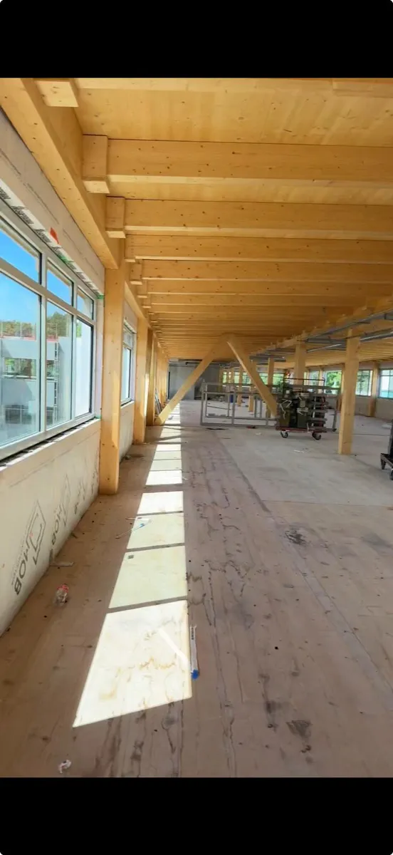 Ossature bois intérieure du bâtiment